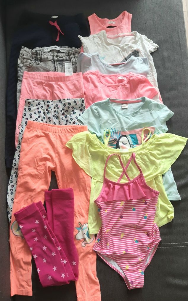 Paczka ubrań dla dziewczynki 122 buty sukienka bluza spodnie strój