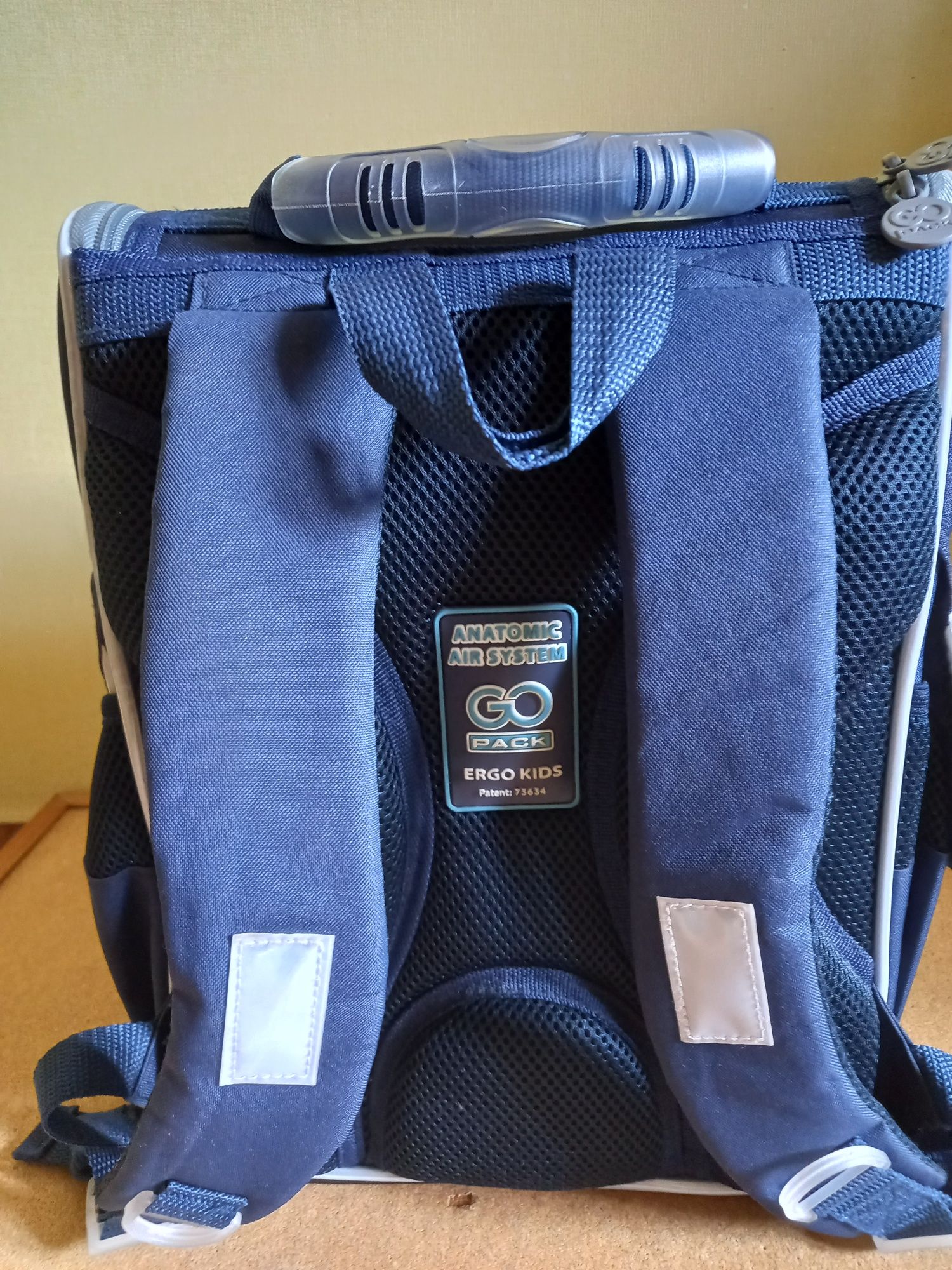 Рюкзак шкільний каркасний для хлопчика GoPack Education First speed