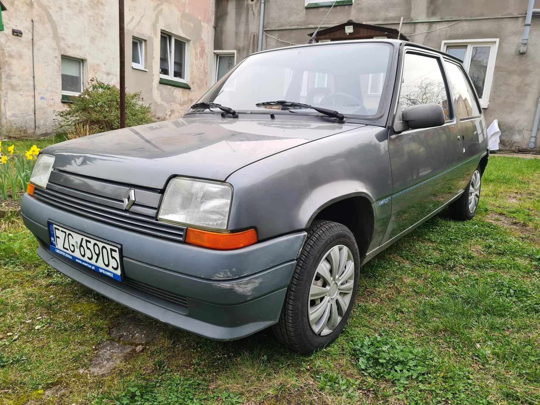 Renault 5 jedna właścicielka od nowości, oryginalny lakier, dwa komplety kół
