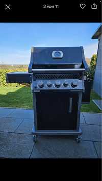 Grill Napoleon Rogue 425