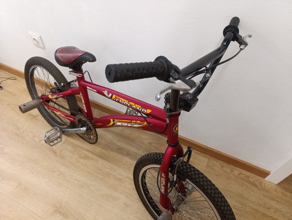 bmx upland nova .