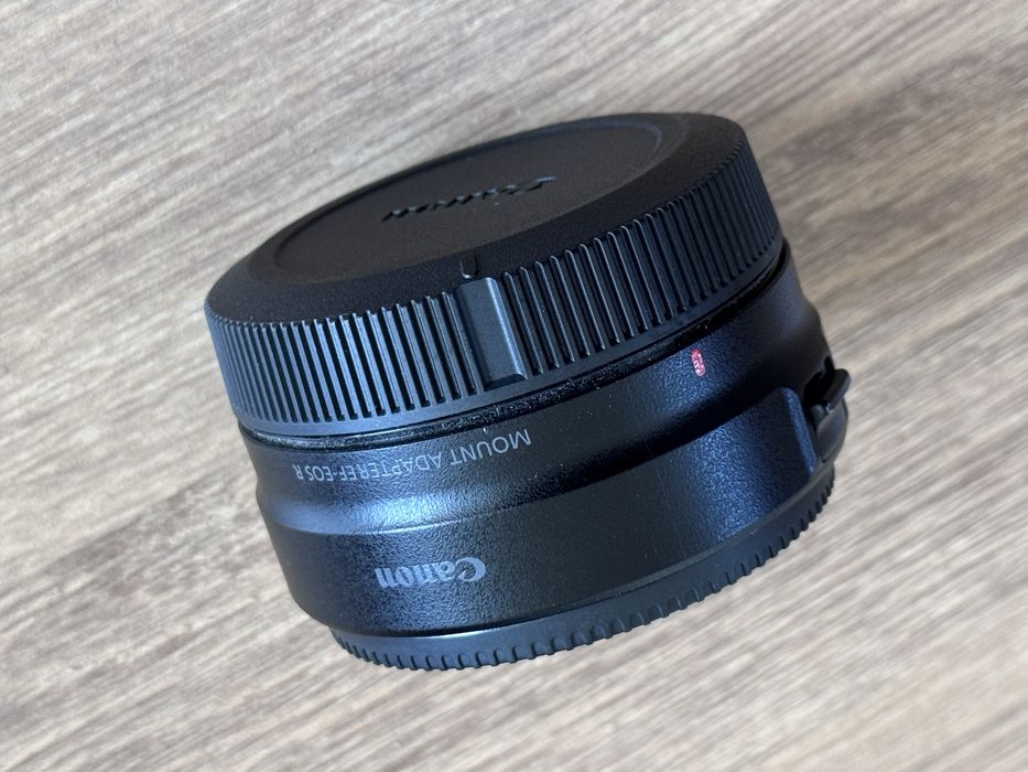 Câmara Canon EOS R 30Mpx em caixa original