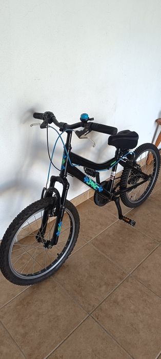 Bicicleta Berg Junior Roda 20 com capa almofada no banco