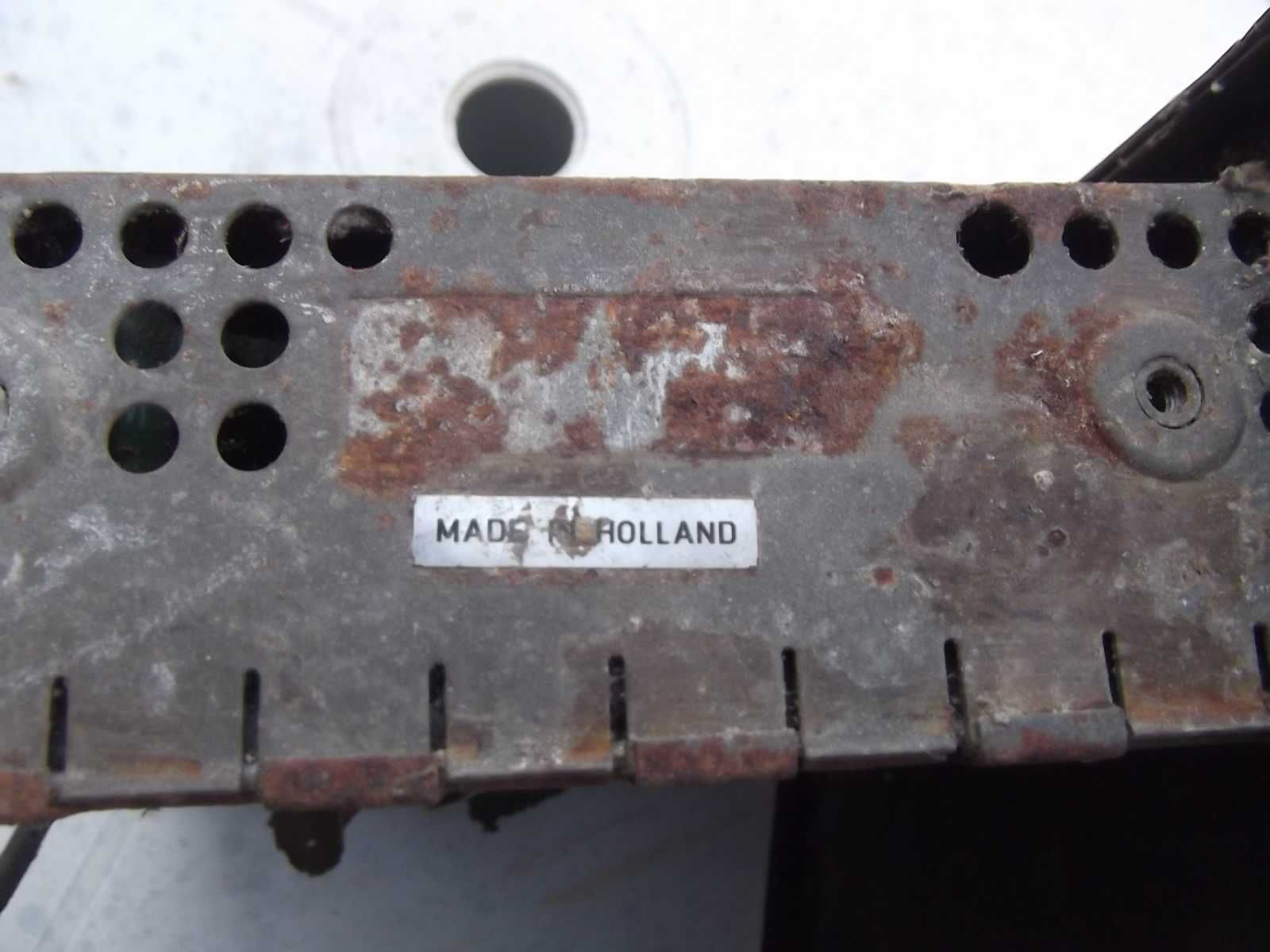 Rádio Philips de automóvel antigo de 1951 a funcionar