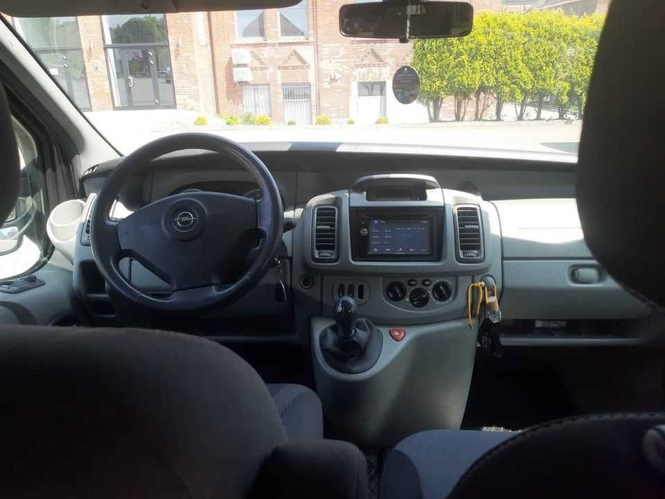 Wynajem bus 9 osobowy Vivaro  - bez limitu km, bez kierowcy, winiety