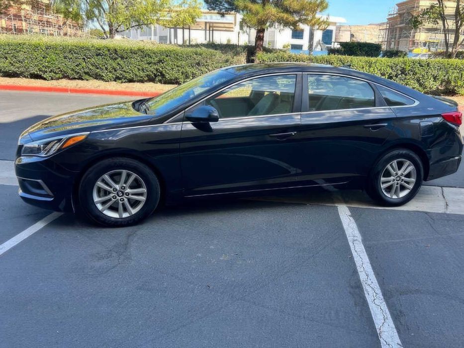 Hyundai Sonata SE      2017
