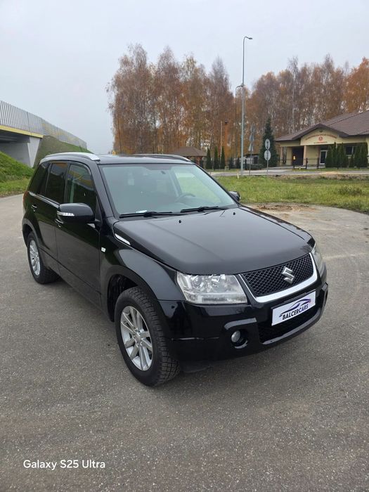 Suzuki Grand Vitara Limitowana wersja na 100 lecie Suzuki