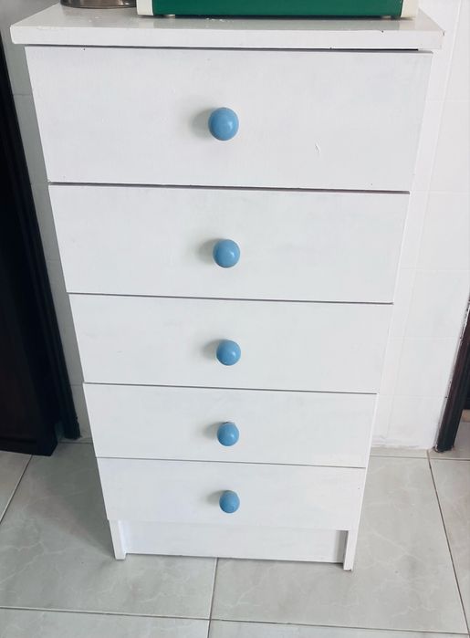 Movel Camiseiro com 5 gavetas branco