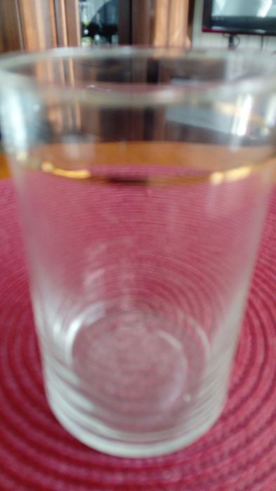 szklanki ze złotym paskiem / 3 zl./ sztuka /