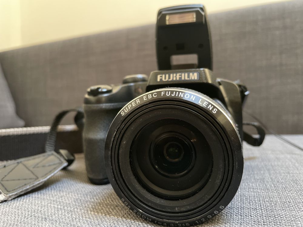 Aparat fujifilm Finepix S9800