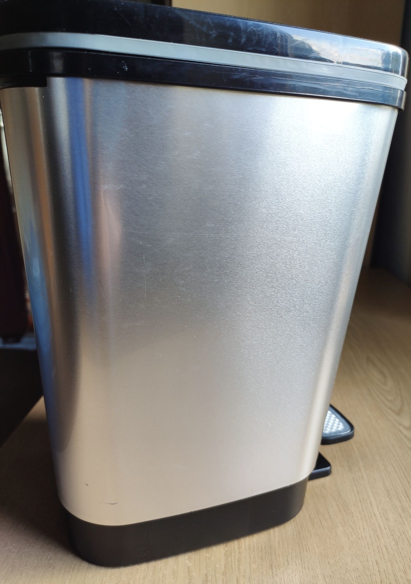Kosz na śmieci 10L KIS STEEL KETER z pedałem