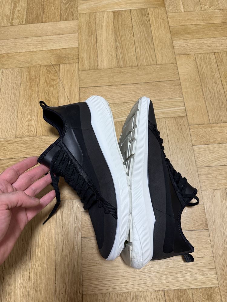 Кросiвки ECCO ST.1 LITE M  розмiр 44-45 оригінал ідеальний стан
