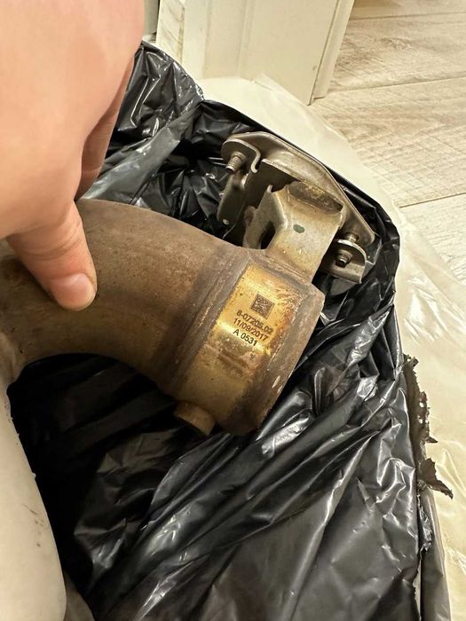 Вихлопна банка від g30 540i