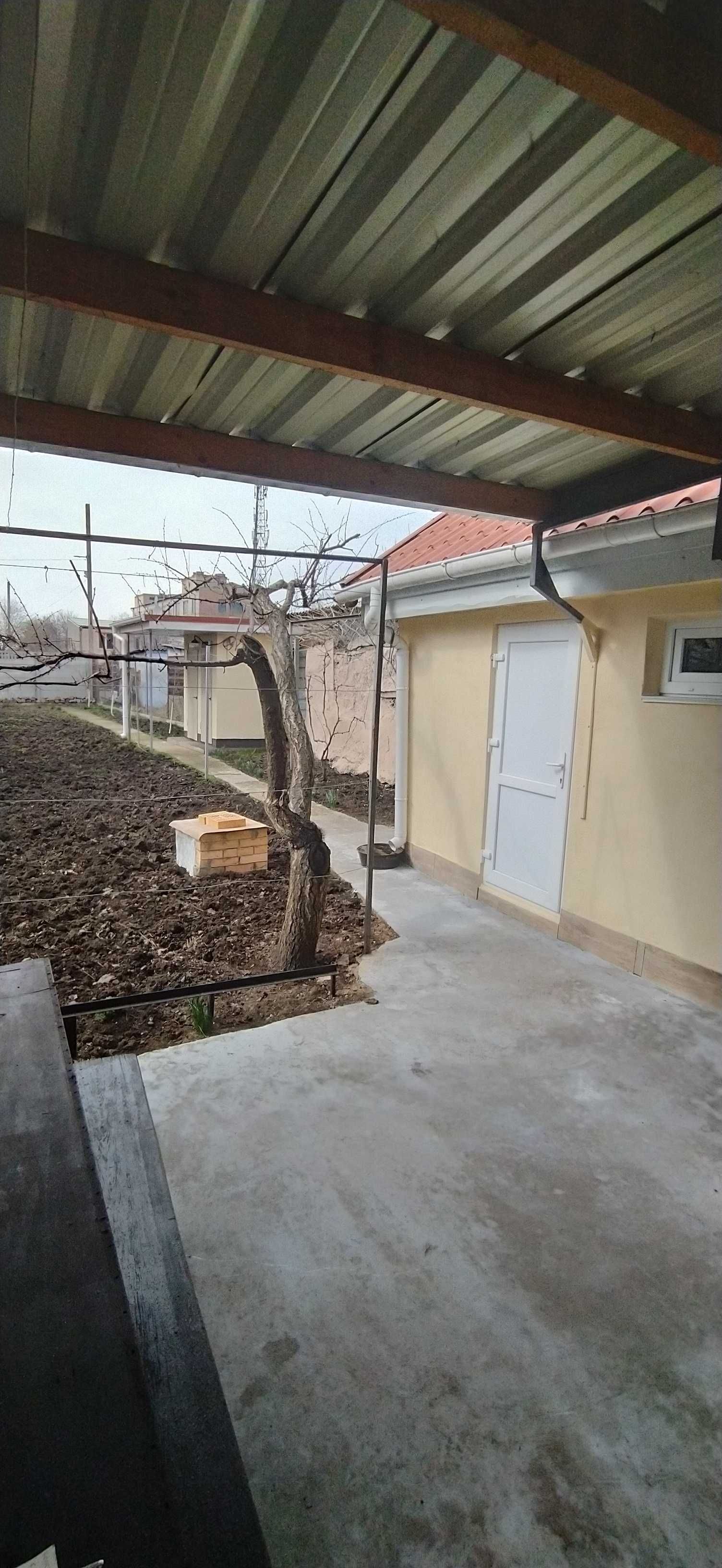 Продаю часть домовладения Центр  все удобства, два входа, 60 м.кв.