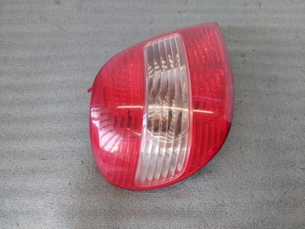 Farolim esquerdo TOYOTA Avensis Liftback (_T22_)