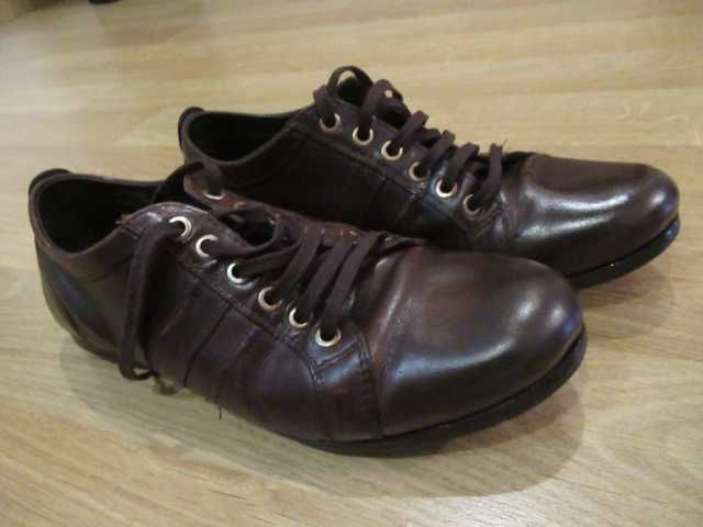 Sapatos /Tenis Maximo Dutti