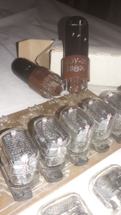 Продам радиолампы ин-12б,фэу-20.