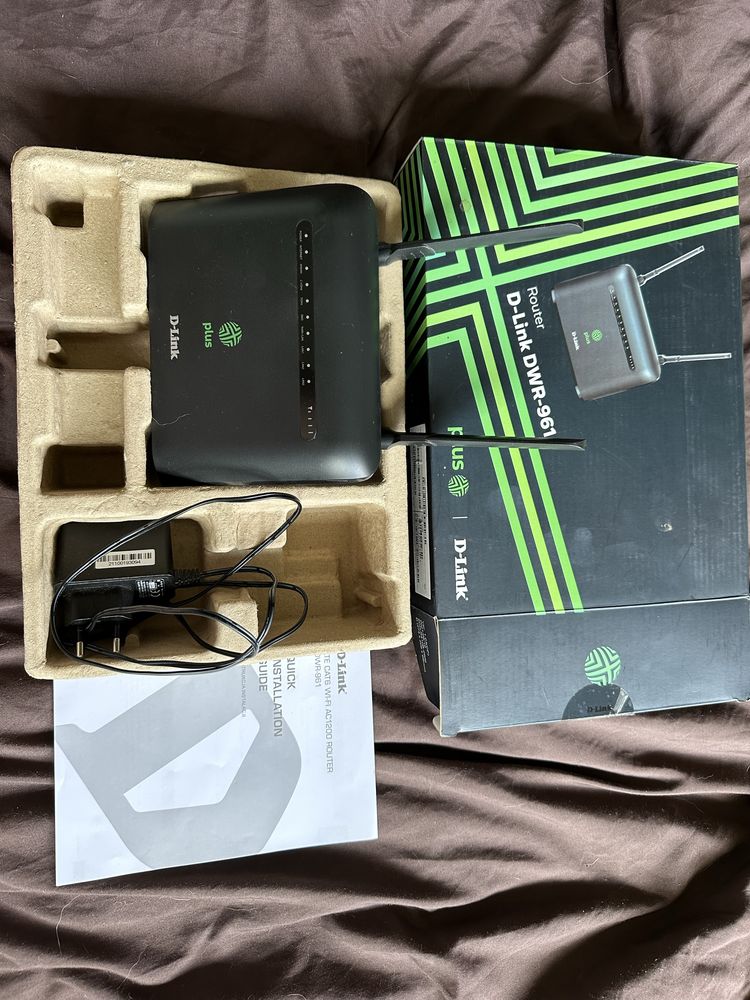 Router LTE D-Link DWR‑961 z pudełkiem – Plus