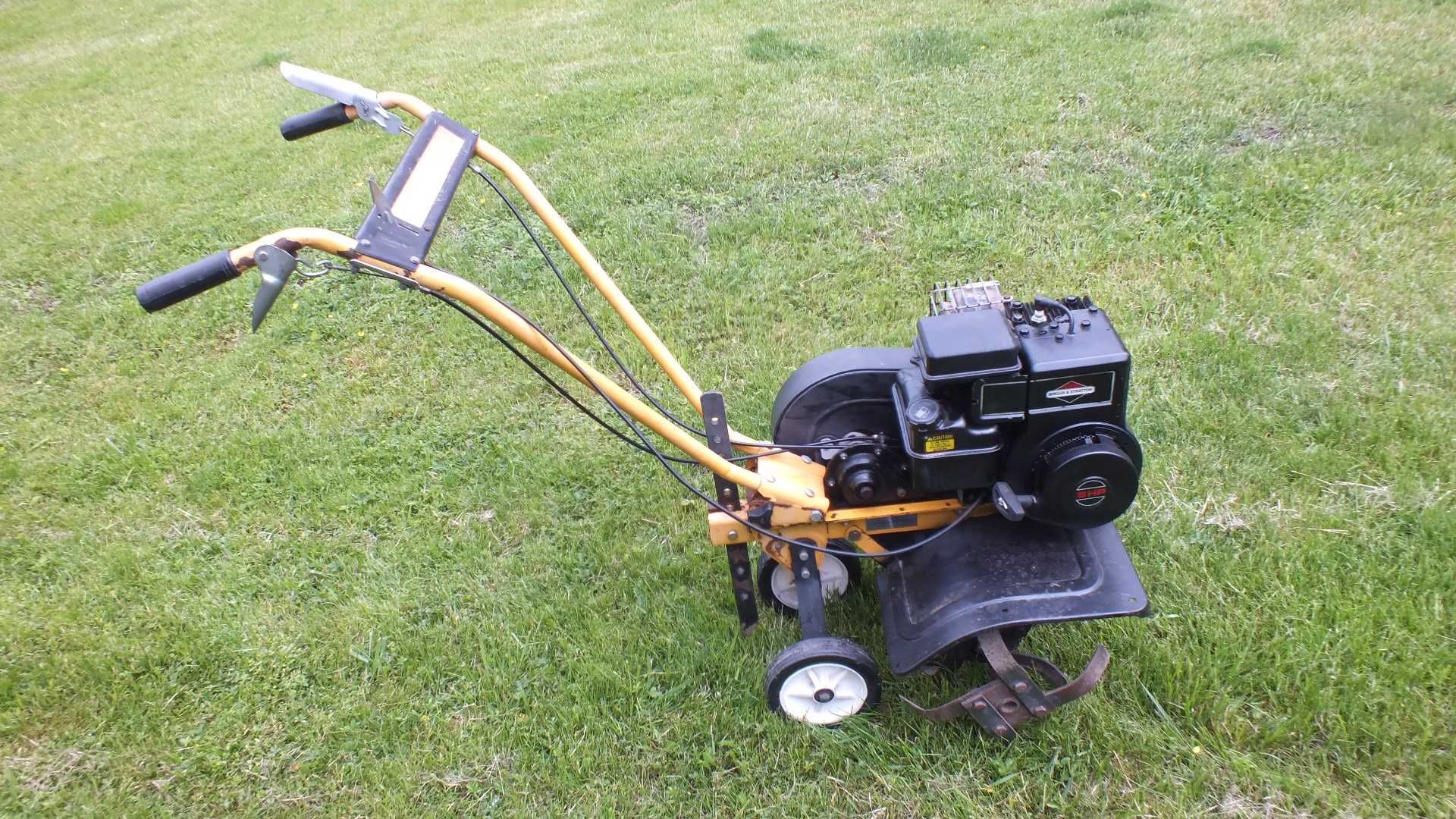 Glebogryzarka spalinowa Crickrt 5R, Briggs & Stratton 5 KM z rewersem
