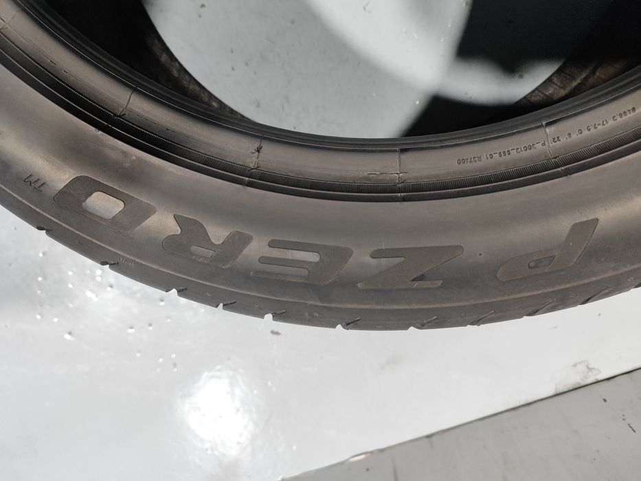 2 pneus semi novos 275-40R19 Pirelli - Oferta da entrega