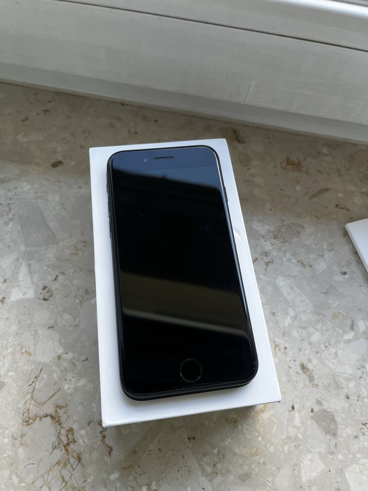 iPhone SE 2020 64GB