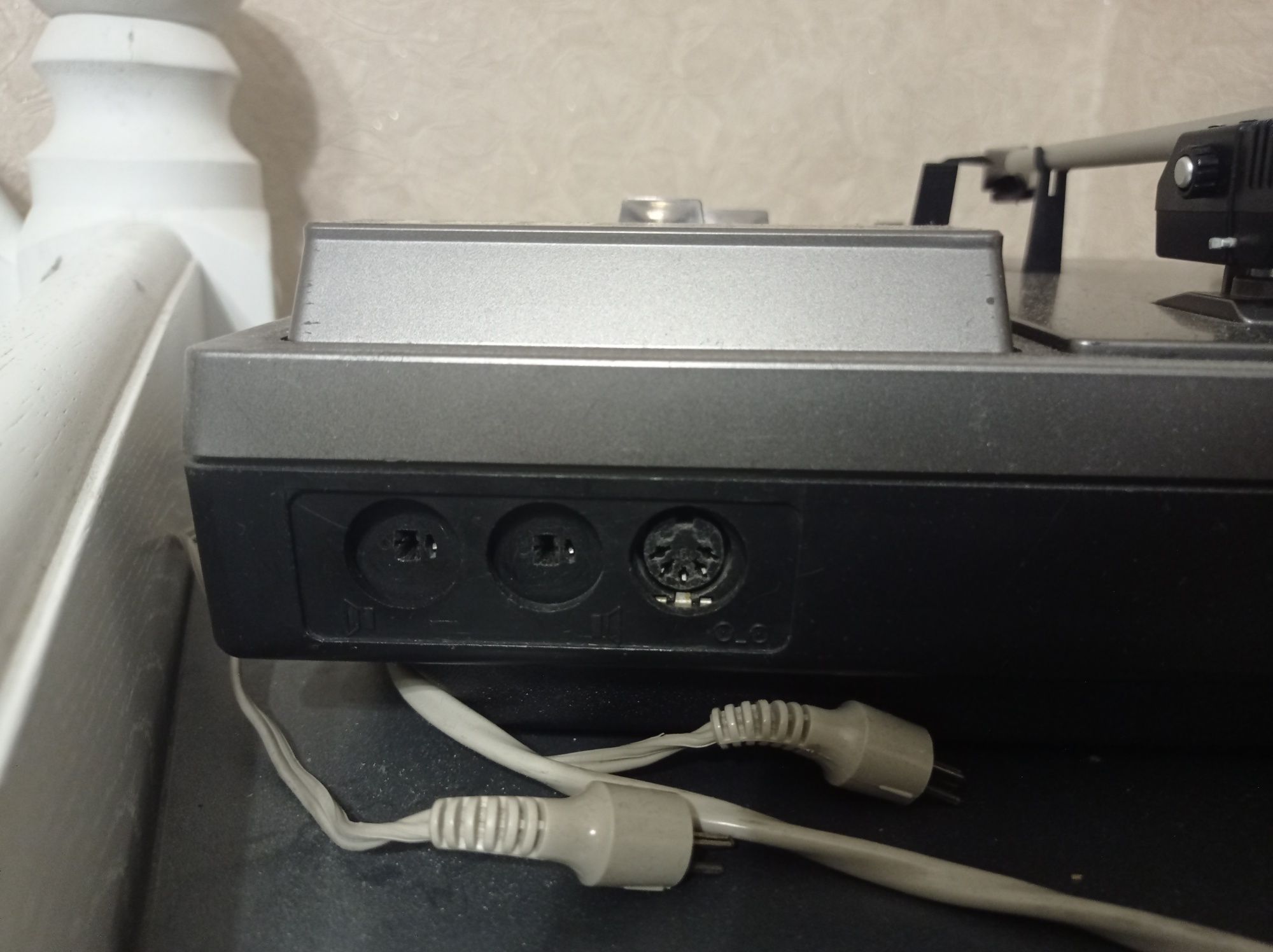 Програвач платівок Philips 381/ 22AF381/00 Philips Бельгія (