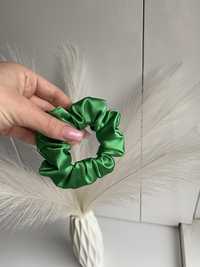 Gumka scrunchie handmade s zielona