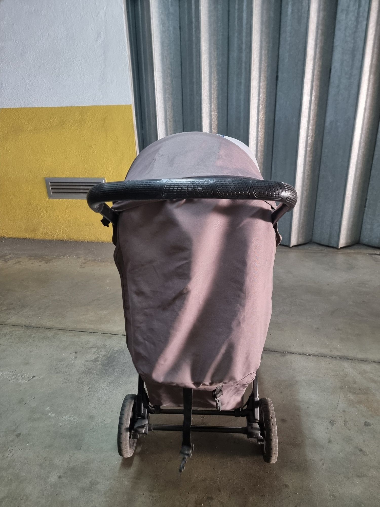 Carrinho Bebé regulável