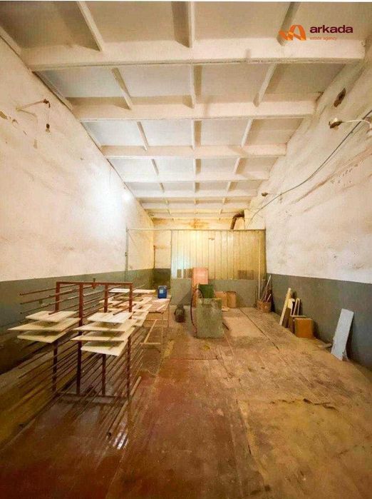 Продаю виробничо-складське приміщення в с. Вістова