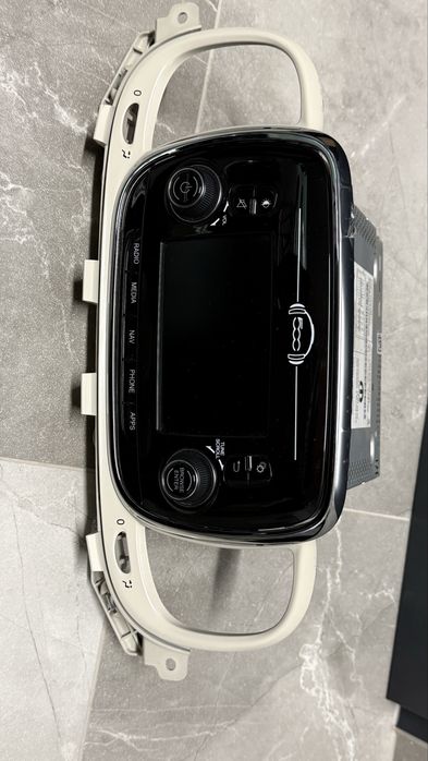 Sprzedam Radio Fiat 500