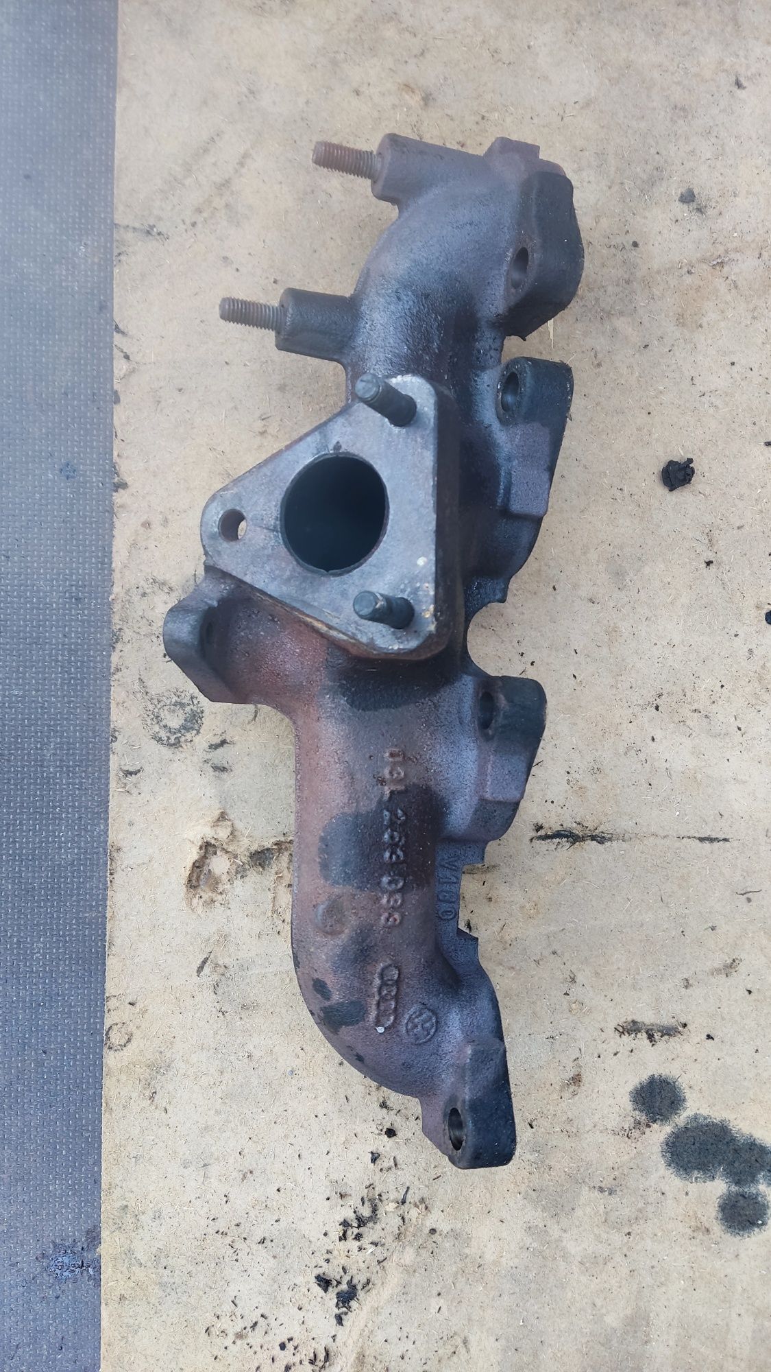 Pompa Vacum Audi a4 B8 2.0 Tdi 143 km CAGA