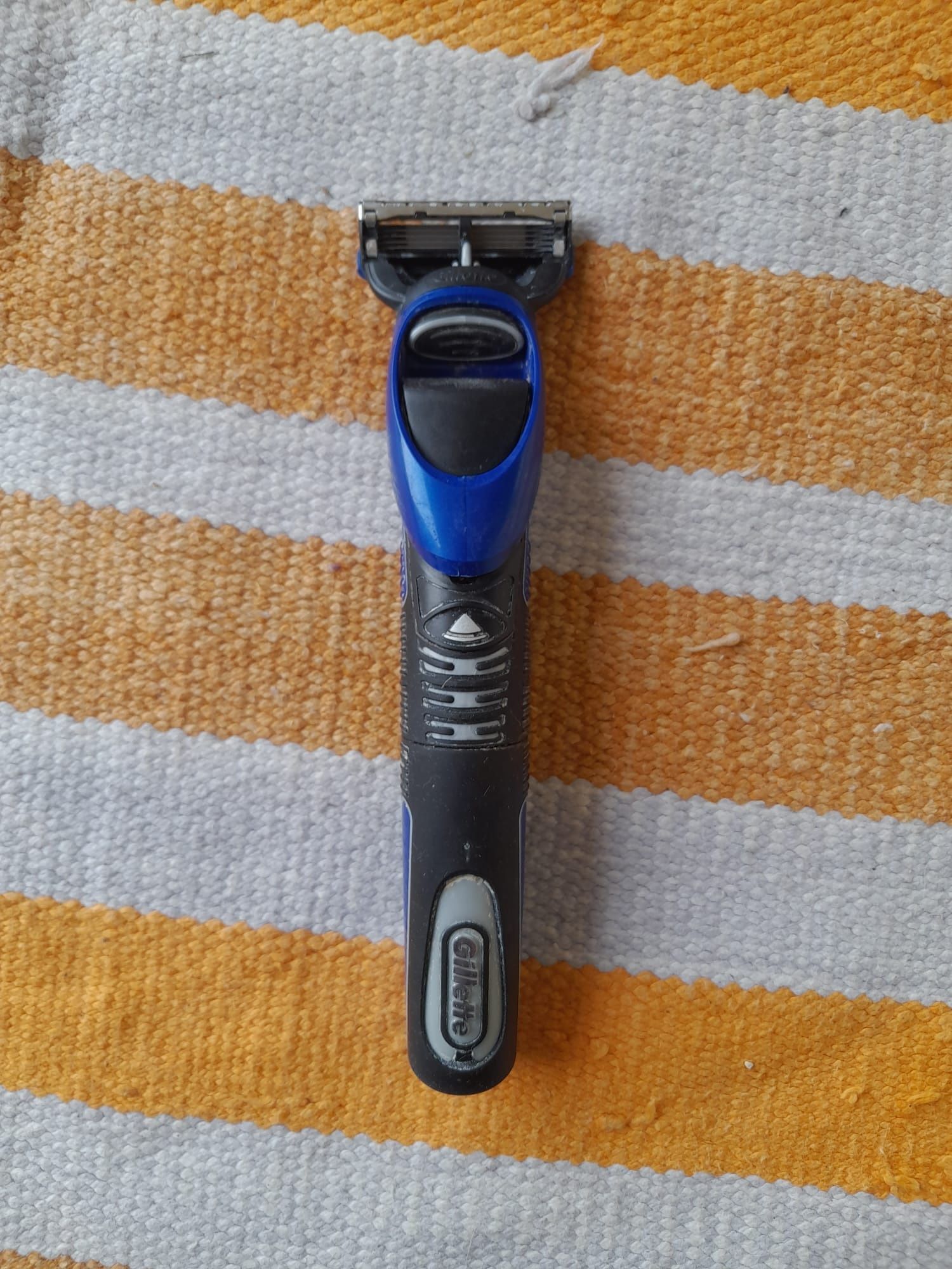 Máquina de barbear Gillette Fusion Proglide com pilha