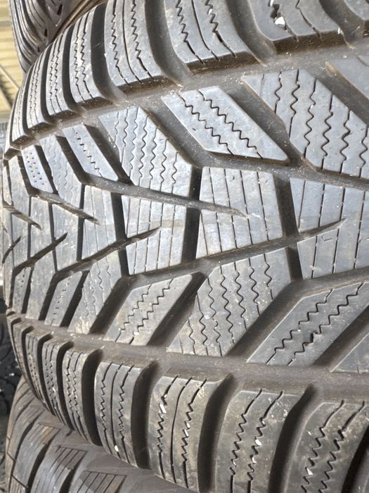 Шини 245/45 R18 Hankook   пара зима.склад.шиномонтаж