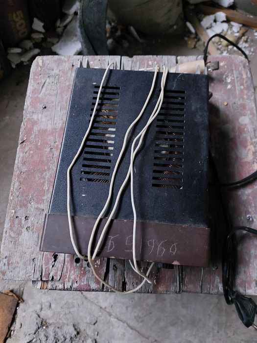 Зарядное устройство