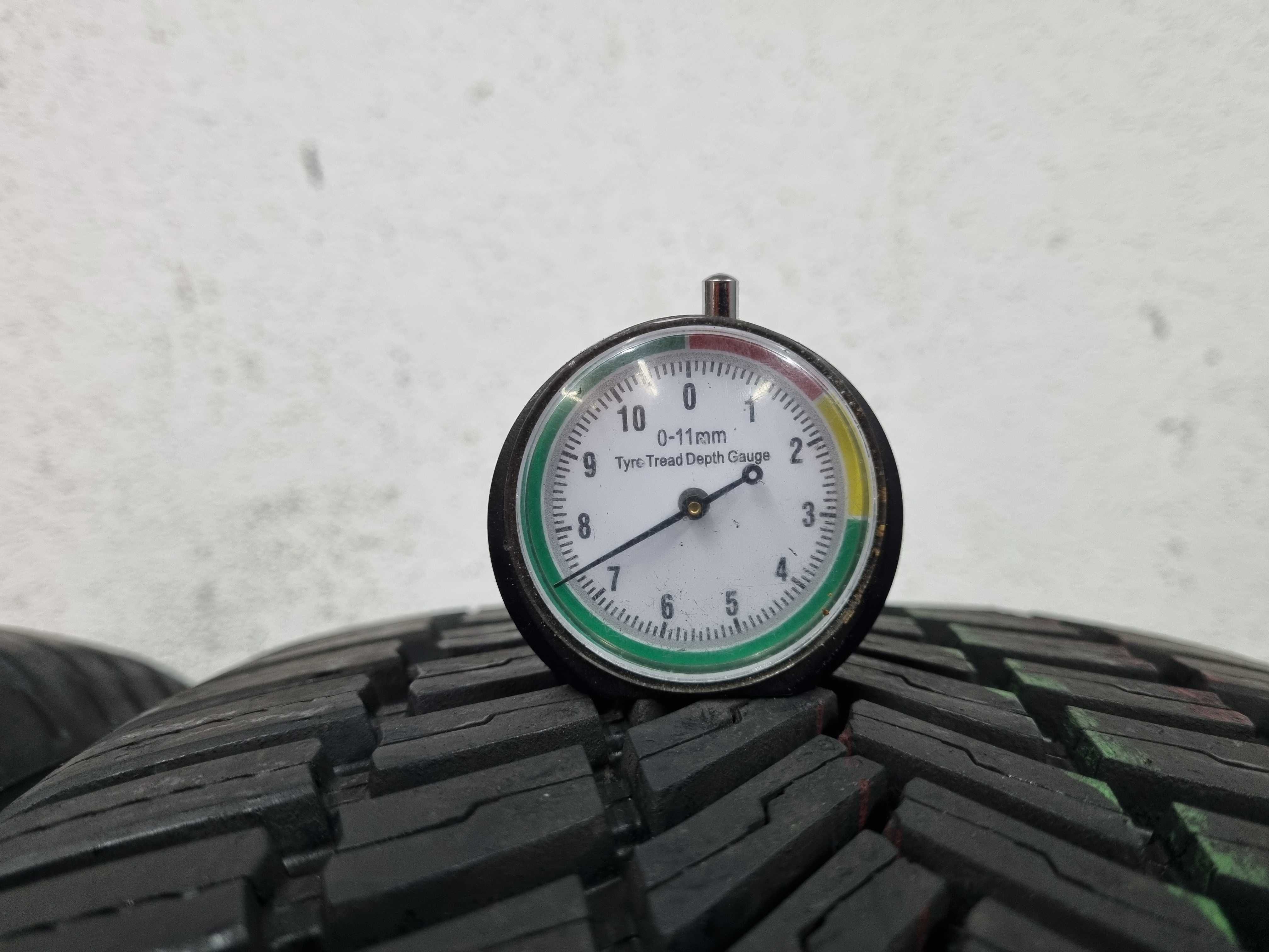 235/50/19 103W Bridgestone Weather Control A005