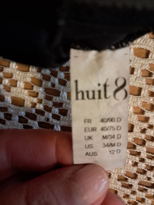 Huit 8 strój kąpielowy r.40 75 D czarny jednoczęściowy