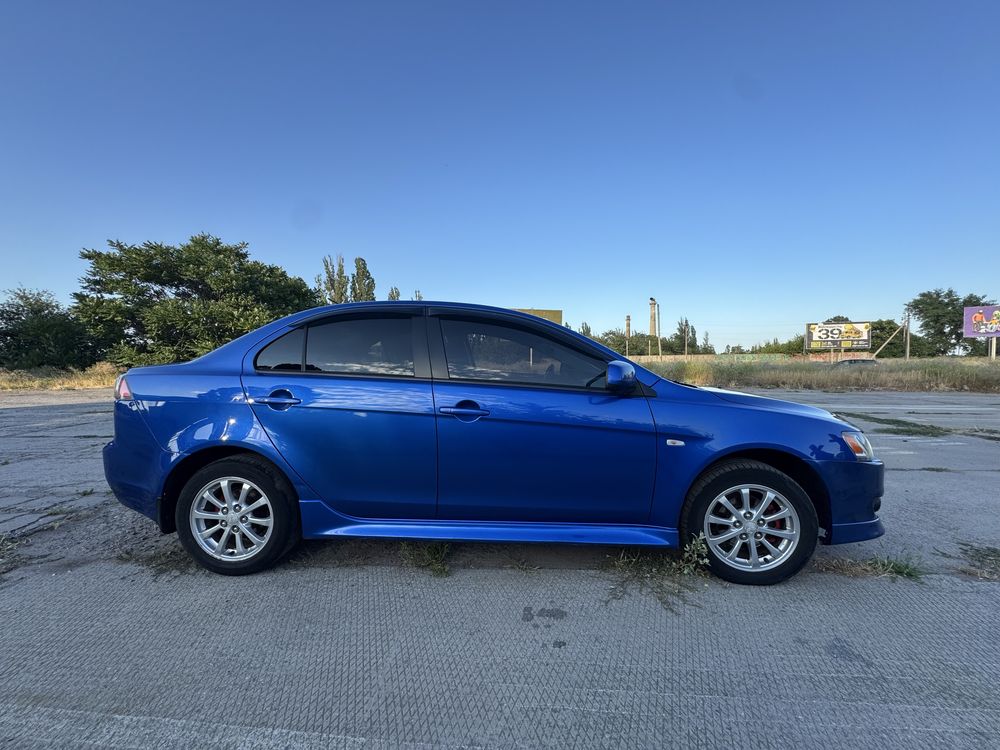 Продам Mitsubishi Lancer X