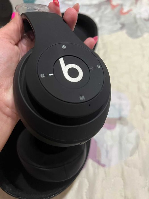 Beats Studio Pro - Preto