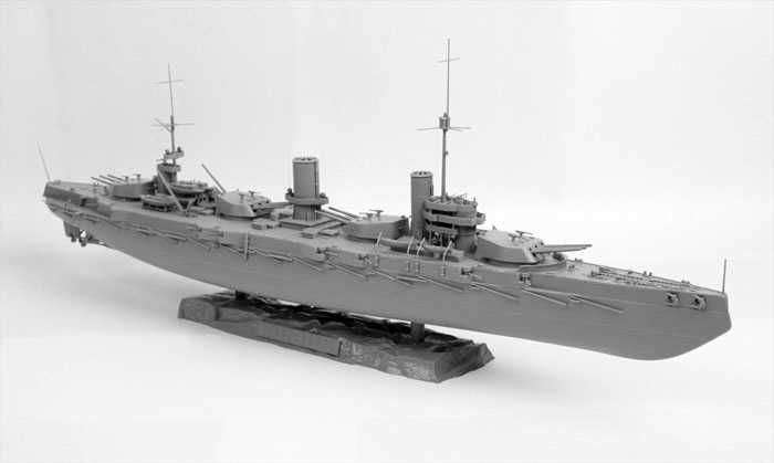 Сборная пластиковая модель корабля линкор Севастополь (1:350)