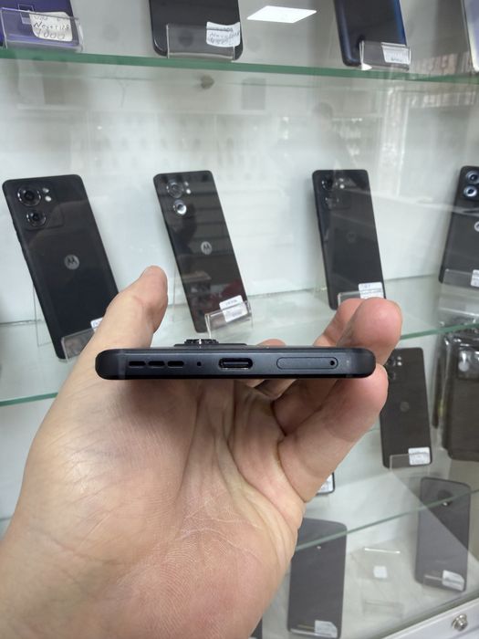 Motorola edge 2023 256gb. Sim+esim