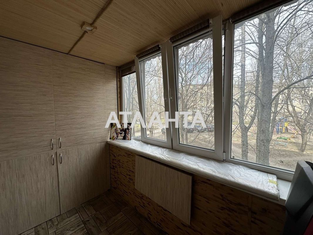 Продам 3 комн., Гайдара, Черёмушки, с ремонтом.