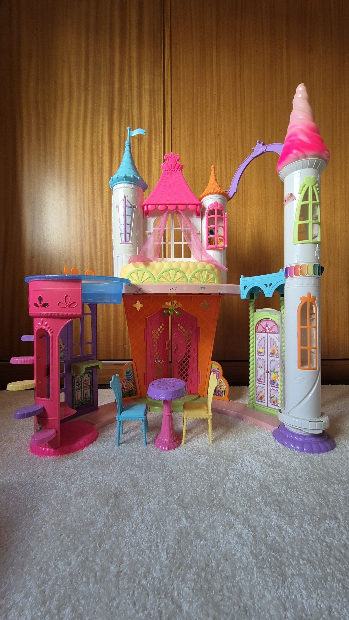 Castelo Barbie Dreamtopia Sweetville Castle