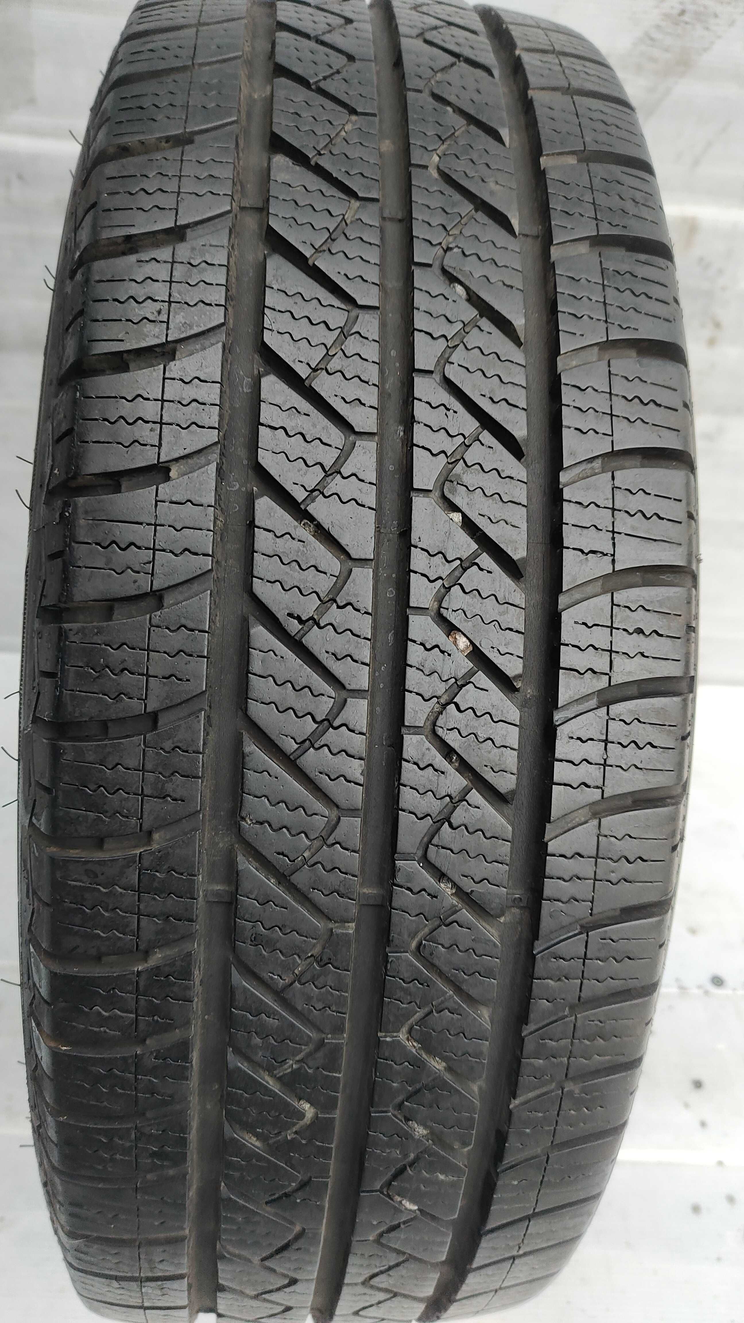 Opona Całoroczna 205/65/15C Goodyear 8,5mm