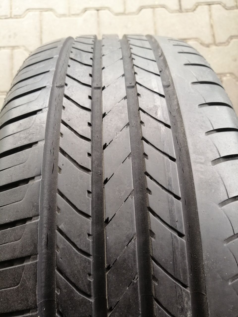 205/50R17 89V Goodyear Efficient Grip