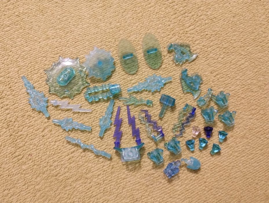 Mam na sprzedaż klocki LEGO.