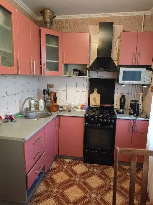 Продаётся 2 ком. кв. Бульвар Строителей в Хортицком районе.