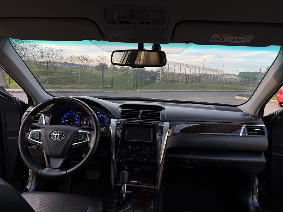 Toyota Camry XV55 офіційна (не фарбована)