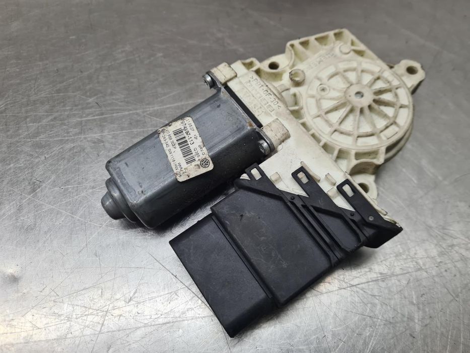 Motor vidro trás esquerdo VOLKSWAGEN Passat (3C2)