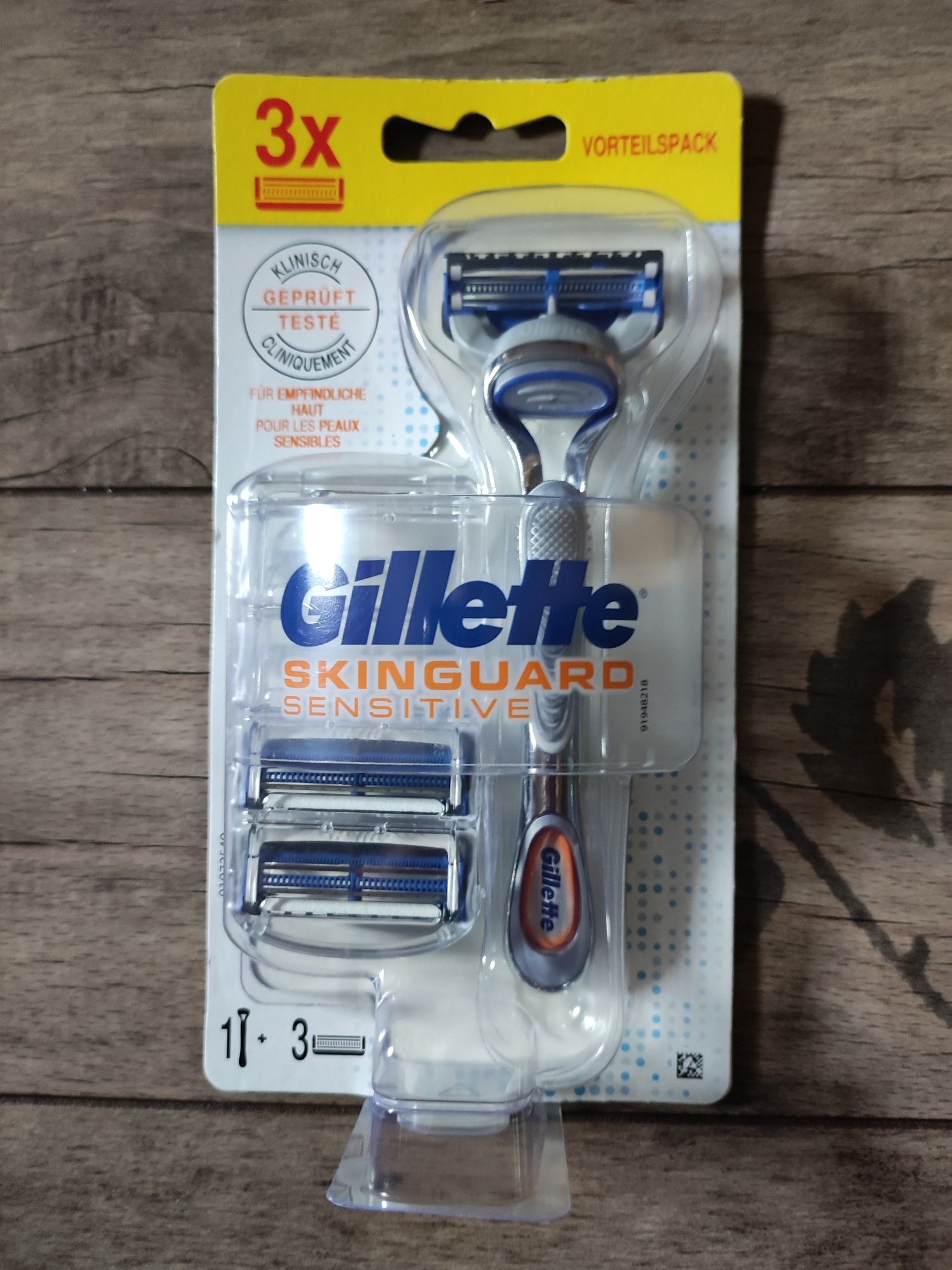 GRATIS Gillette skinguard sensitive 3 wkłady, nożyki 1 maszynka