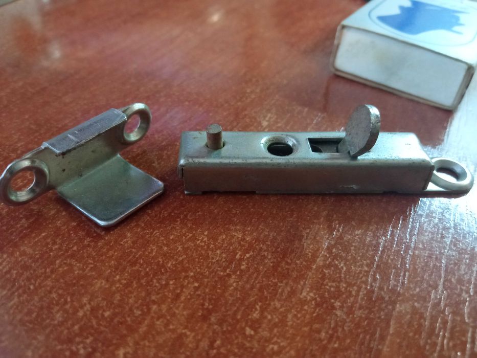 Шпингалет для шкафа(ссср)